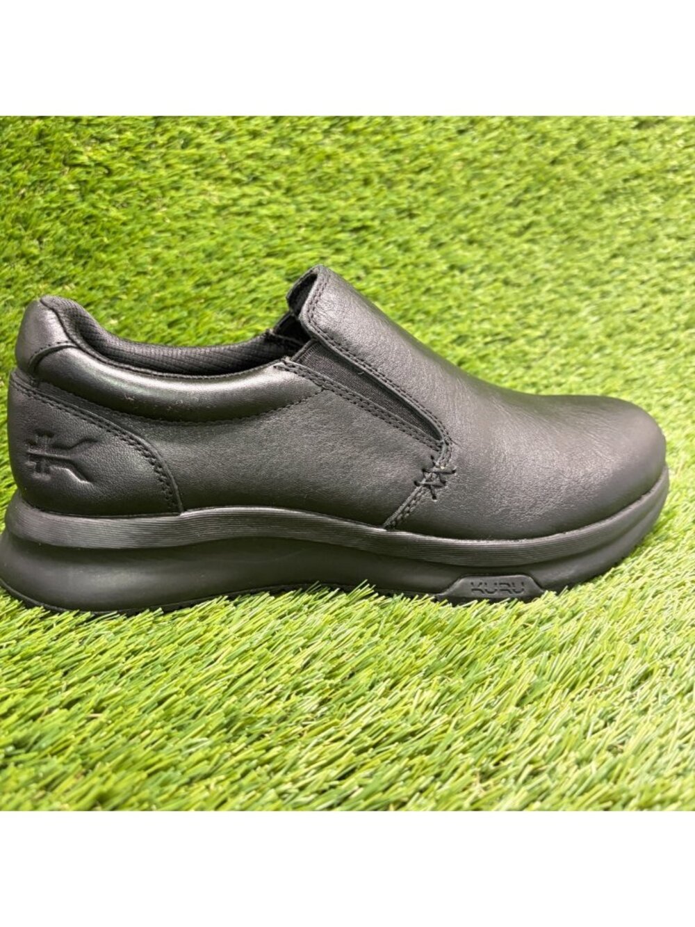 Kuru Kivi 2 Womens Size 9.5D Triple Black Classic Walking Leather Slip-On Shoes
